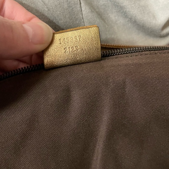 💛GUC Authentic Gucci Shimmer Gold Messenger& A Linen Pouch - Picture 9 of 16